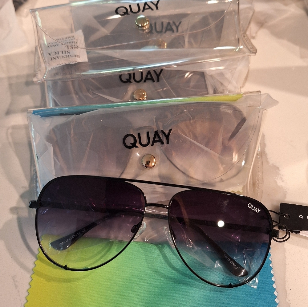 Quay High Key 126 Black/smoked lenses Aviator Sunglasses Polarized - Picture 9 of 9
